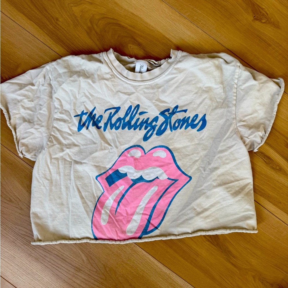 Rolling stone cropped tshirt size small